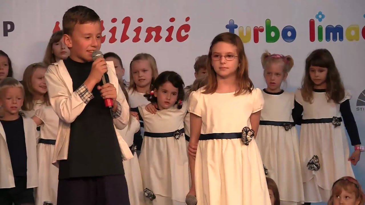 Dječji zbor Bajka - Bako i djede, sve je za pet !