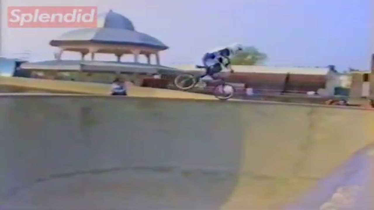 Dennis McCoy, Carlo Griggs, Ian Morris, Tim 'Fuzzy' Hall and more, Southsea Skatepark BMX, 1992
