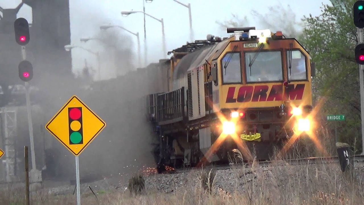 Loram RG 401 Rail Grinder at Bridge 7 and Windsor