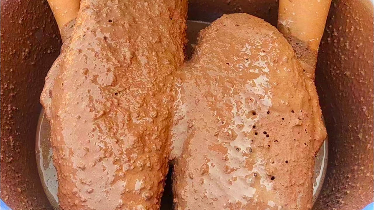 P-6 Yummy😋 gritty red dirt long slabs crumbling in lots of water 💦 satisfying 😴sound sleepaid asasmr