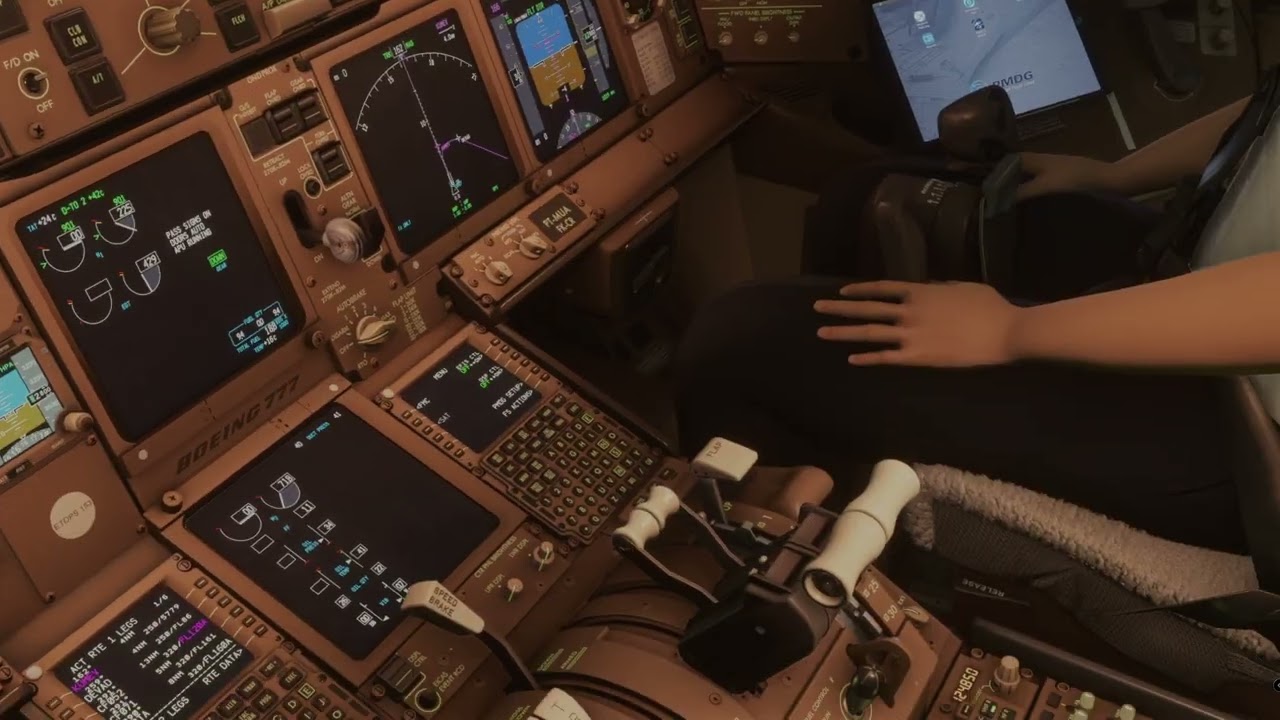 VOO ONLINE NA IVAO! LATAM 8965 (BELO HORIZONTE - SÃO PAULO) com BOEING 777-300ER