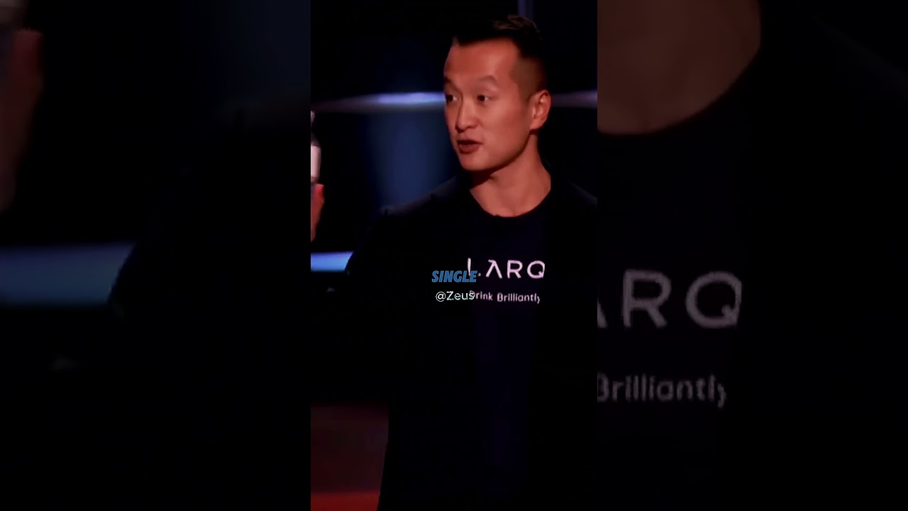 the world's first self cleaning water bottle / Sharktank US
