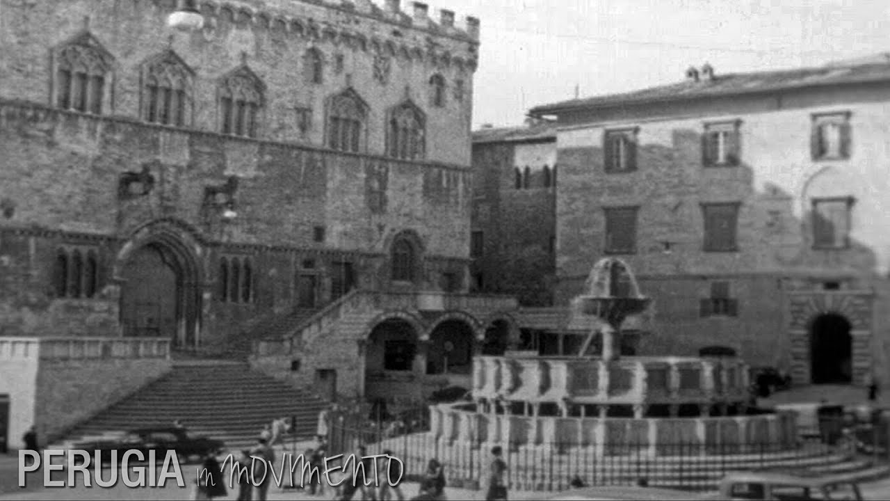 PERUGIA IN MOVIMENTO (anni '50) - di Michele Patucca e Maria Luisa Martella
