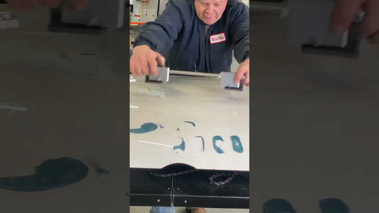 Metal Medic push/pull bar.