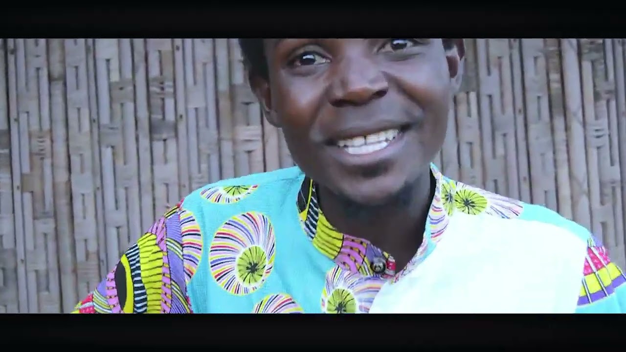 C'est grave. Afro village. Julio du kamer 