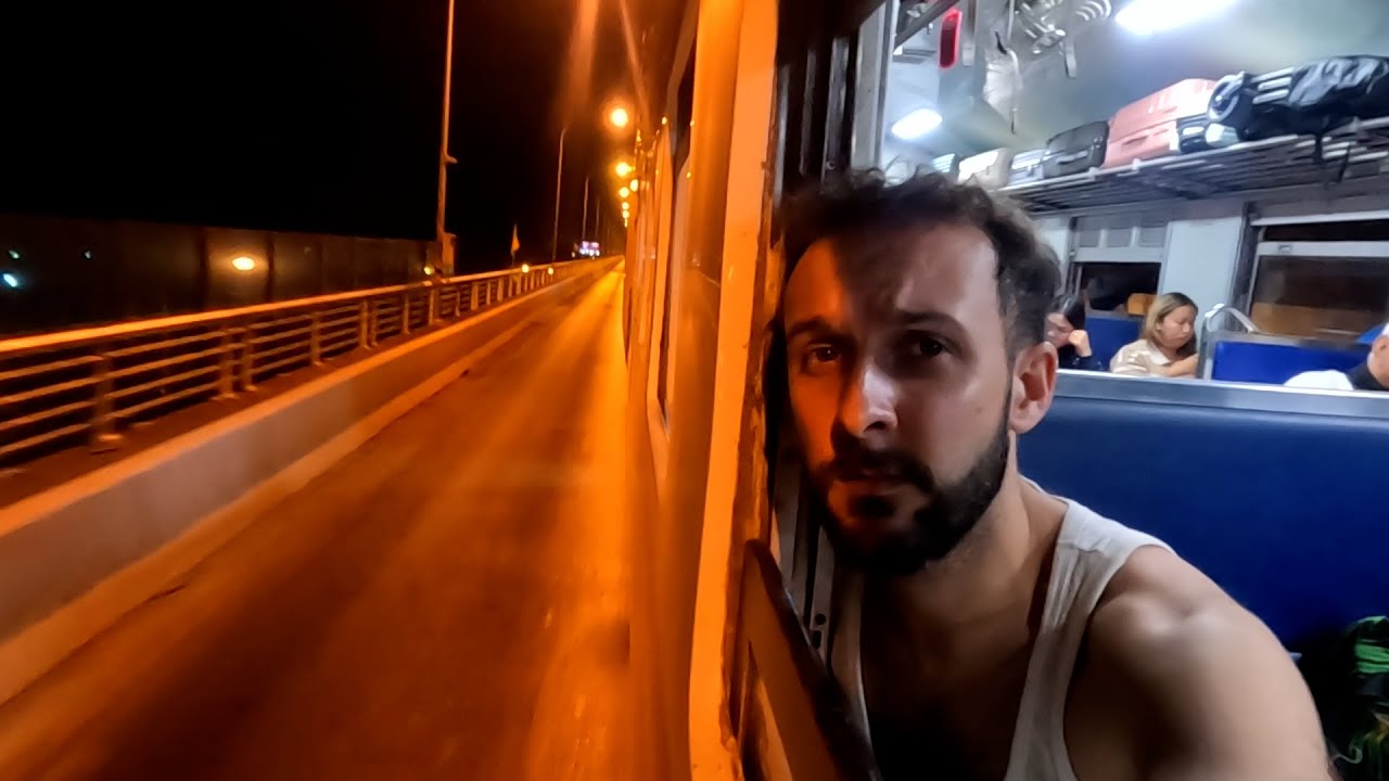 💥15h de viaje en TREN de LAOS a TAILANDIA🚅