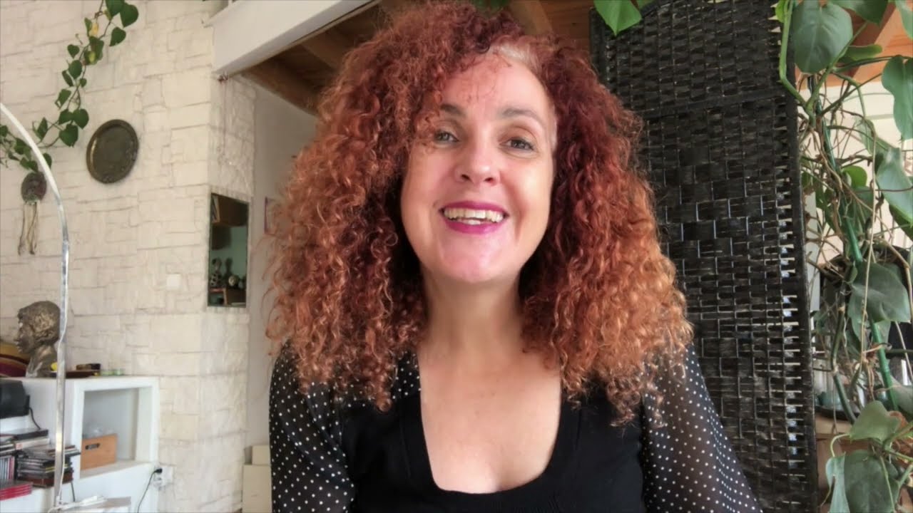 Histoires Vraies : L’apparition de Natacha Calestrémé dans ma chambre à coucher