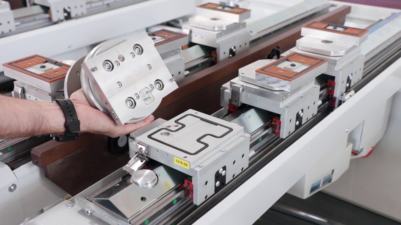 Masterwood CNC with  Automatic Worktable