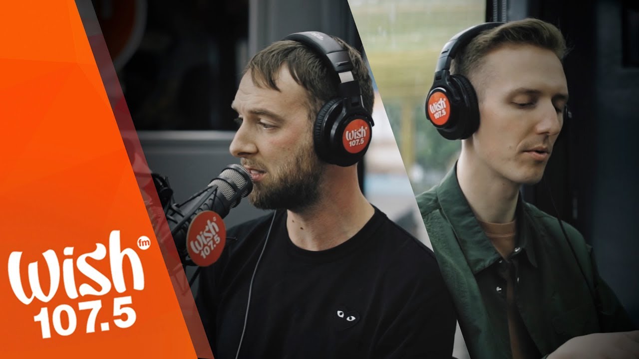 HONNE (feat. Beka) performs 