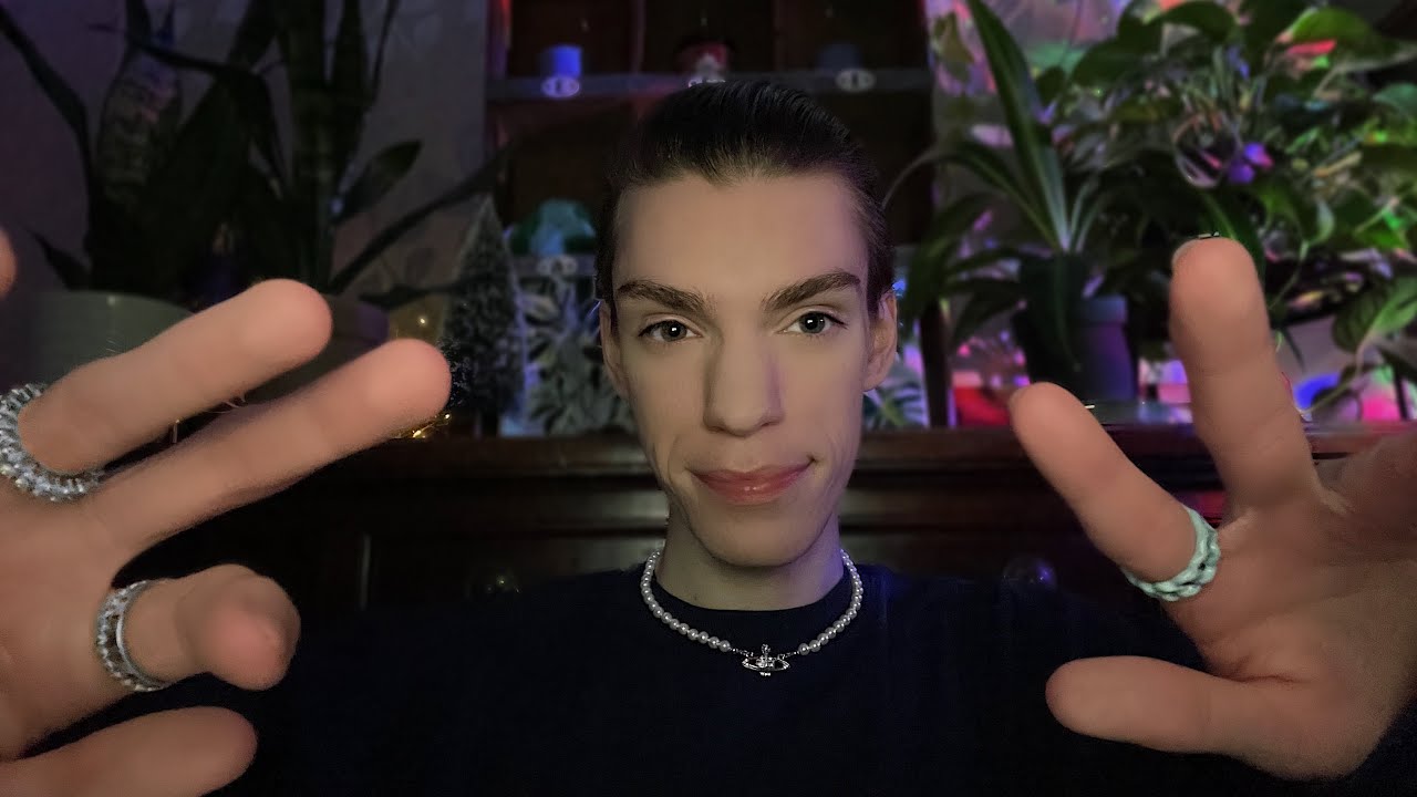ASMR Tongue Clicking and Close Up Hand Movements 🤎 * no talking + looped *