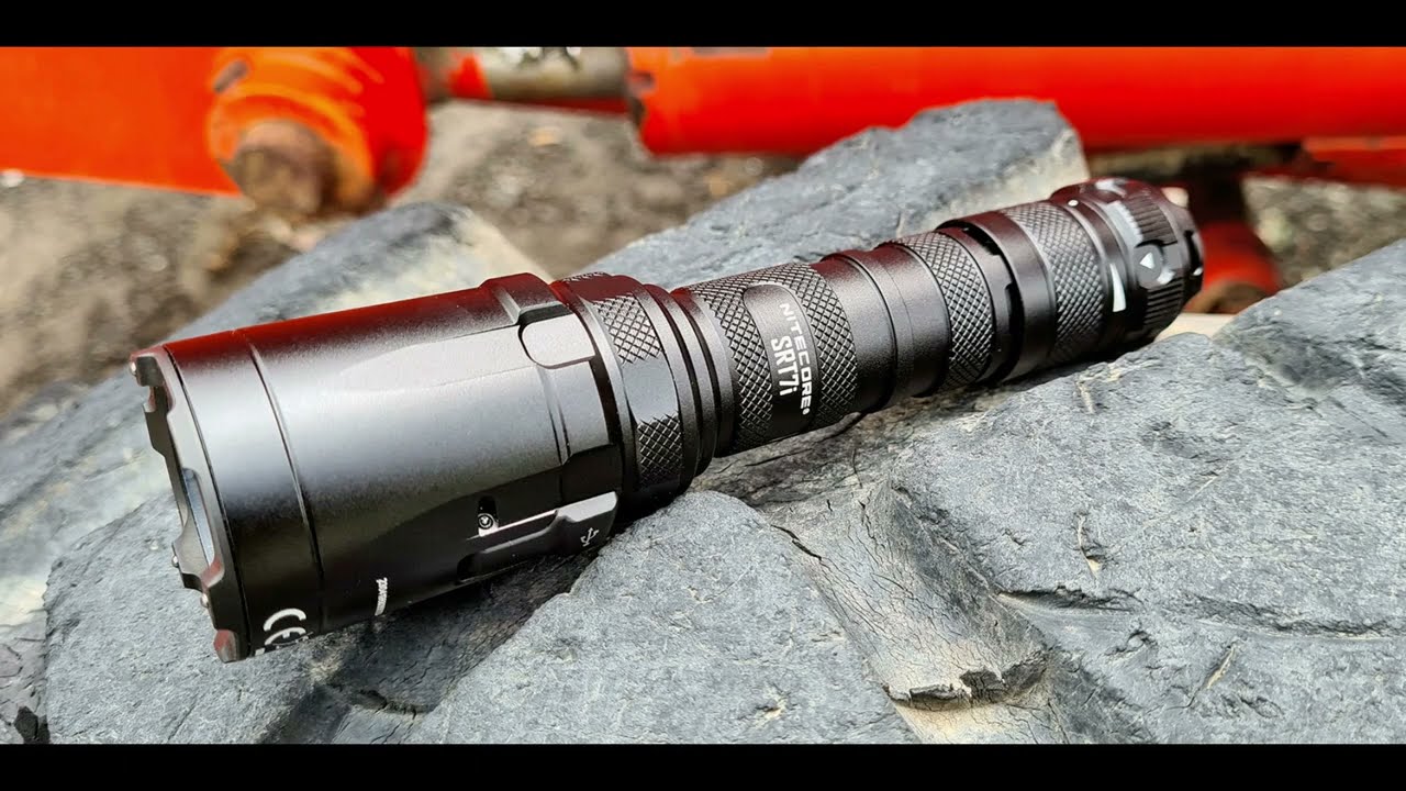 Nitecore SRT7i, Unboxing and Use