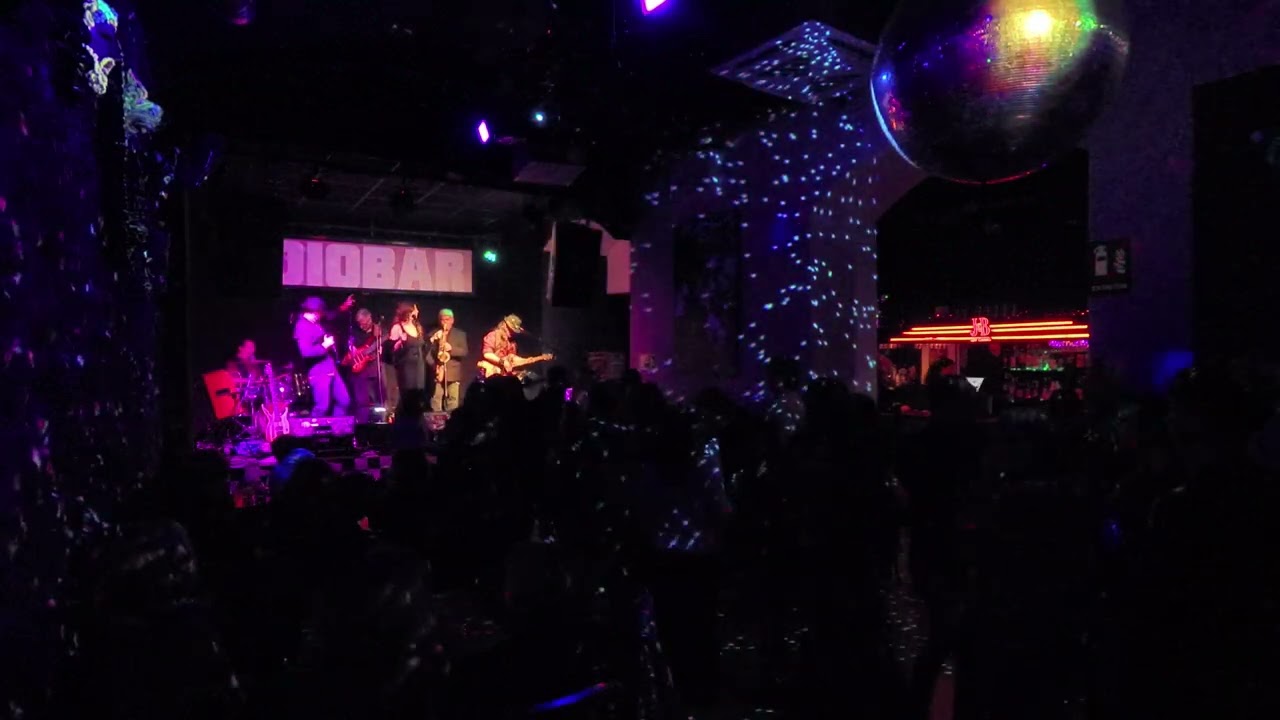 TWO SIDES - UNCHAIN MY HEART (LIVE DIOBAR)