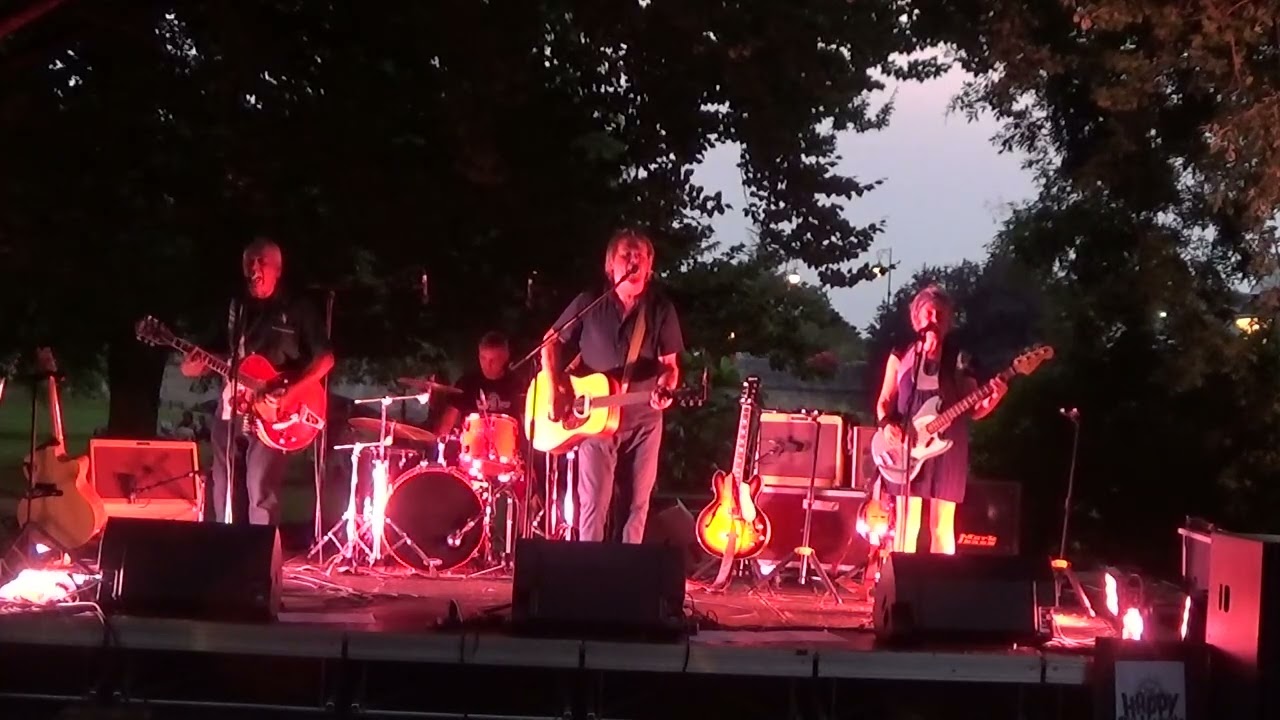 The Happy-Go-Lucky Band : Red clay halo (Hillary Klug)