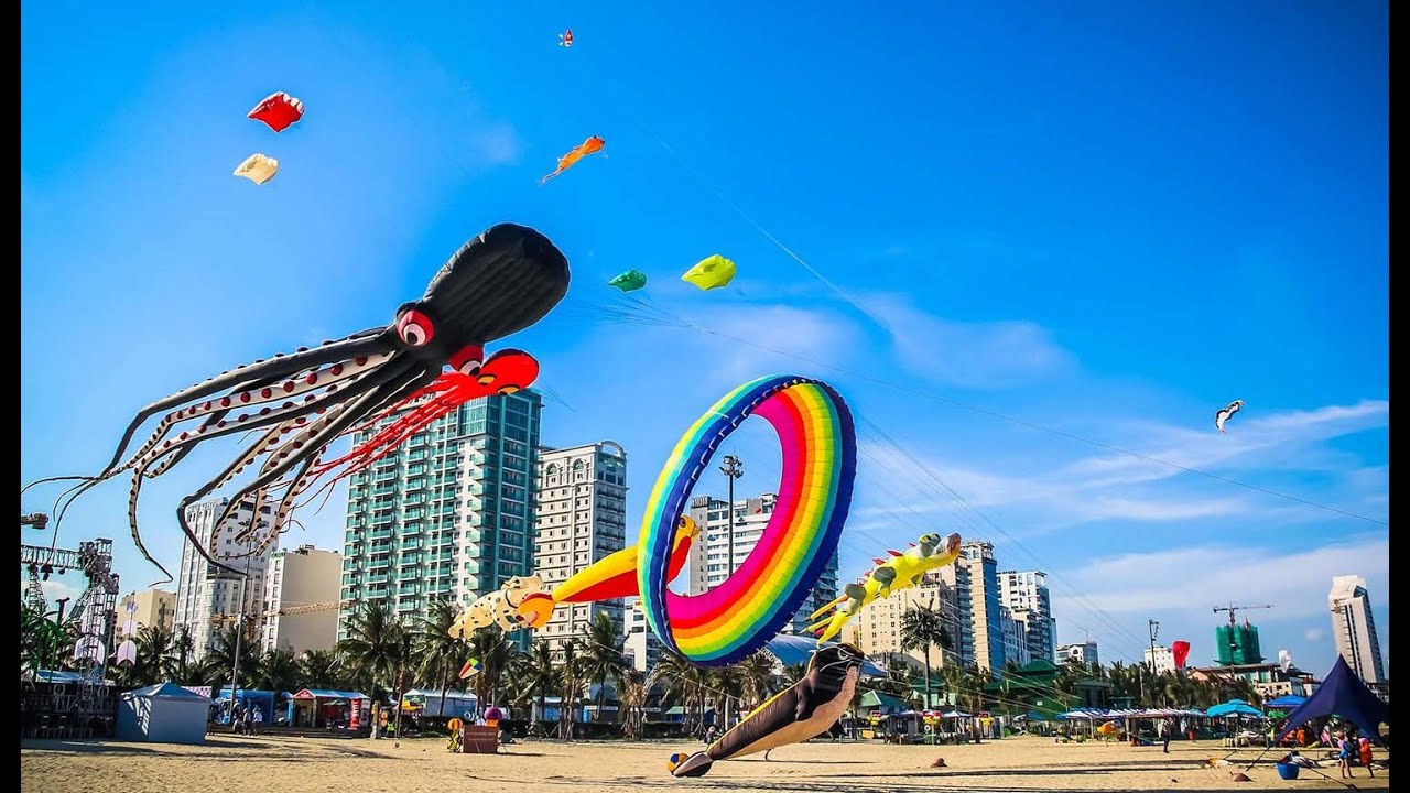 Khám phá Bãi biển Đà Nẵng đẹp Nhất hành tinh