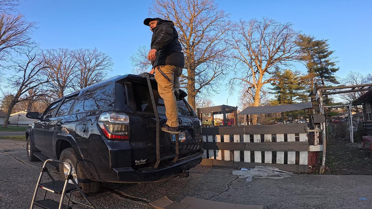 Hooker road 4runner hatch ladder install