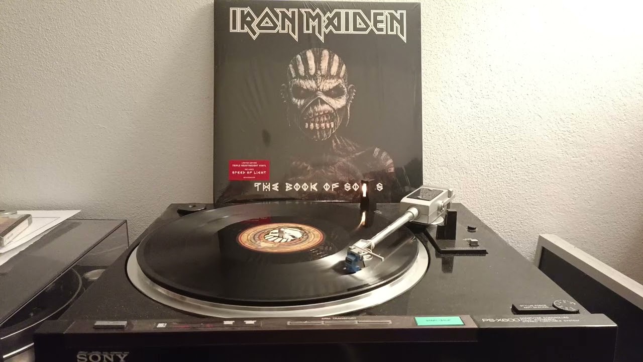SONY PS-X600 playing IRON MAIDEN 