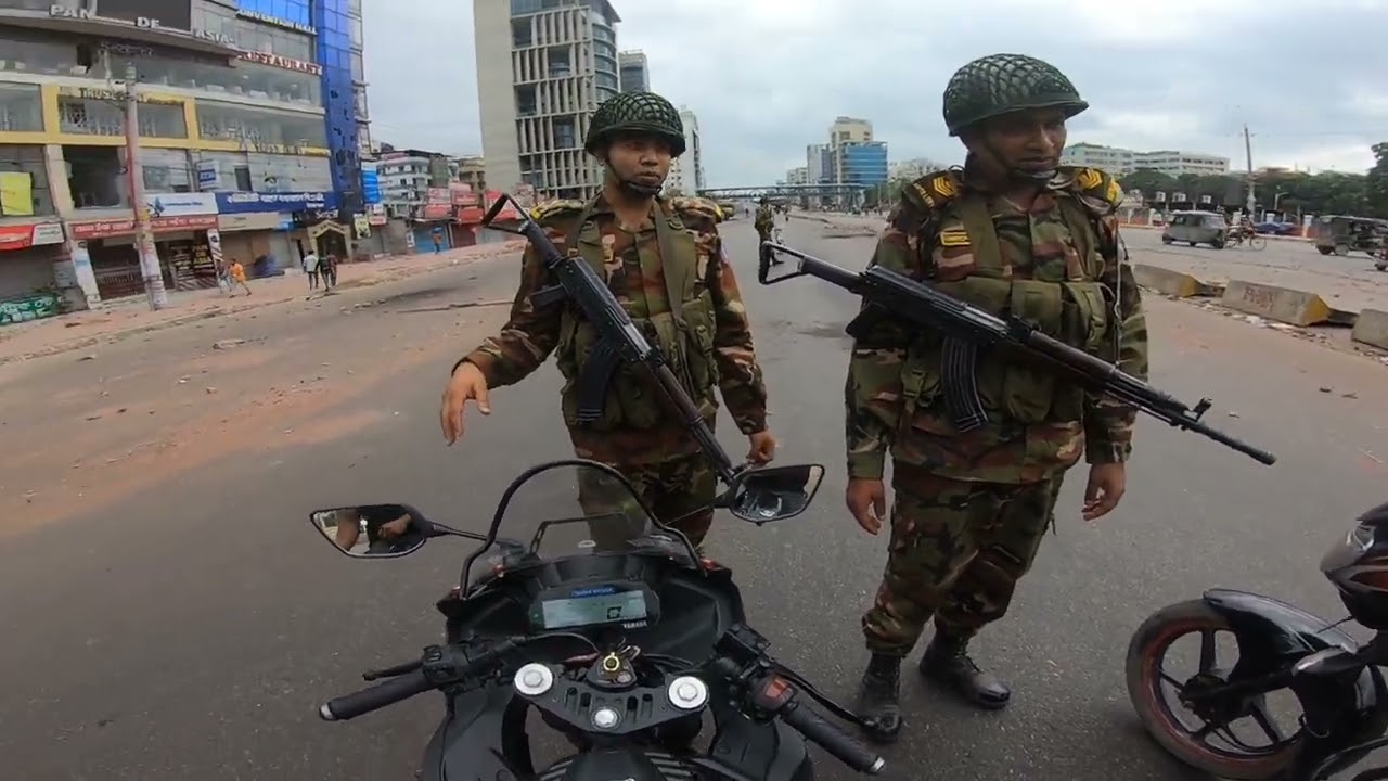 army check post in dhaka road. (20-7-24)