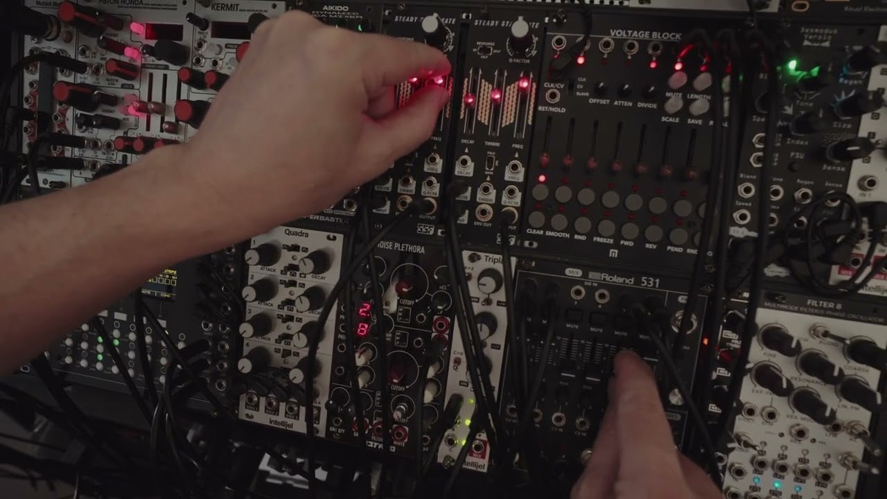 1 Minute Of Hardware Techno - #25