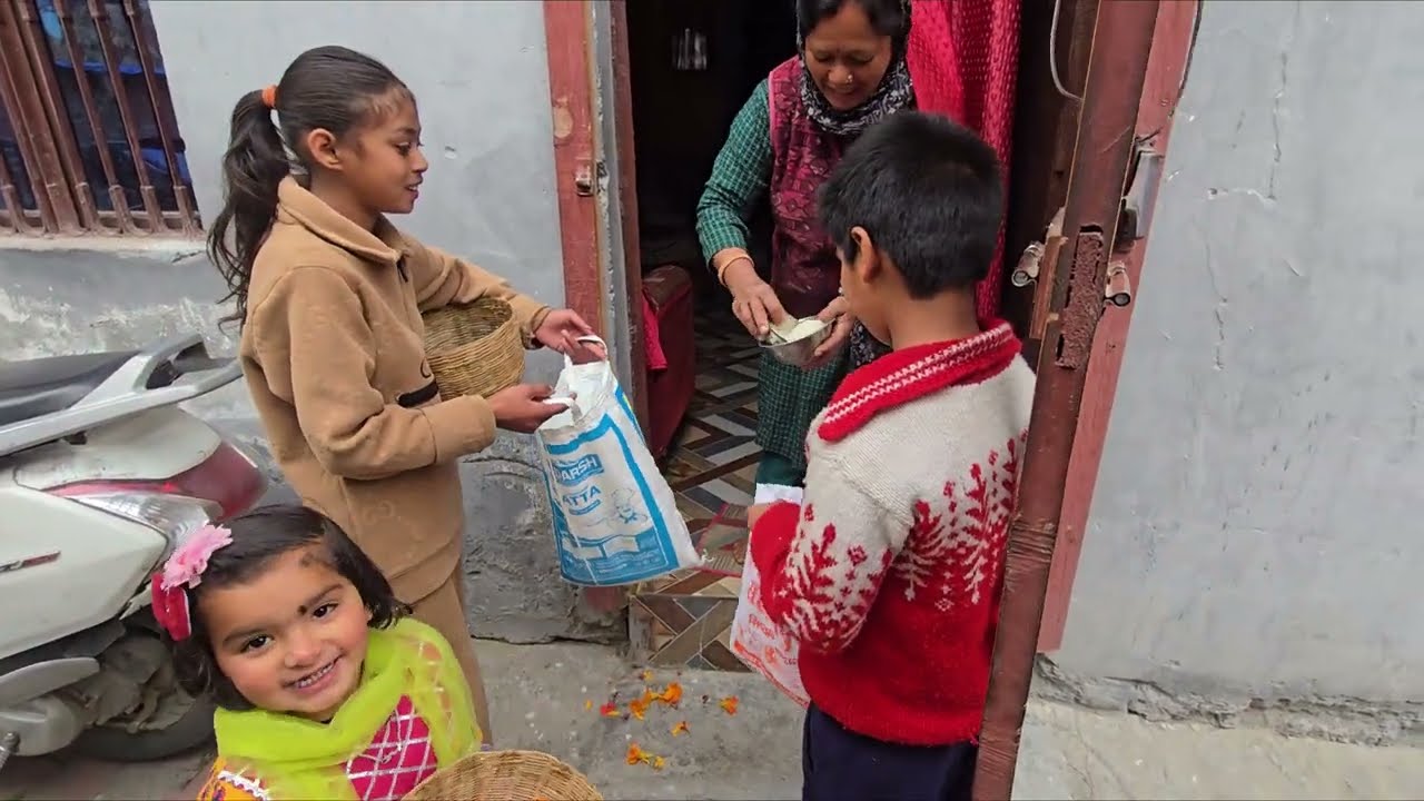 हमारी परी राधे ने मनाई फूलदेई और हुई बहुत तेज बारिश