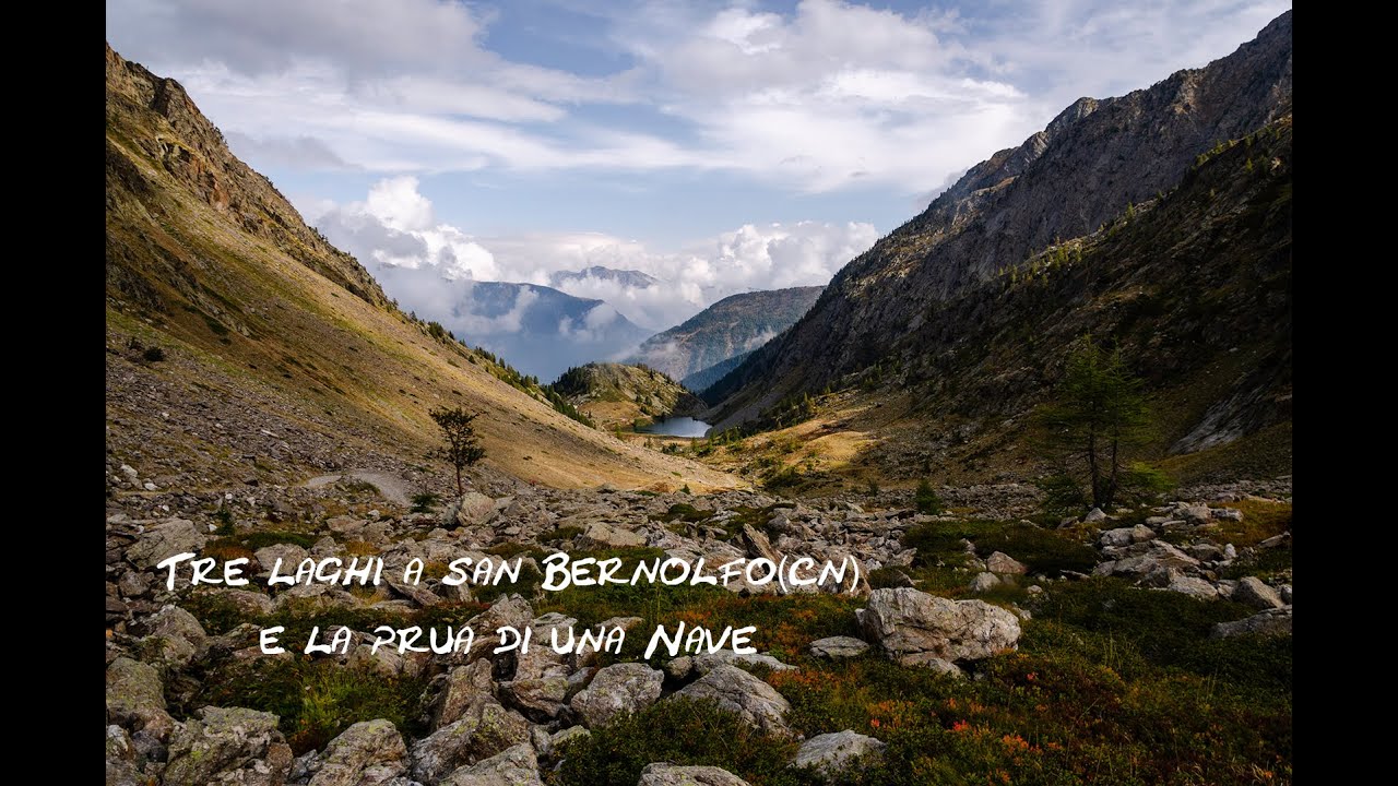 Tre laghi a San Bernolfo, in valle Stura, provincia di Cuneo. Troviamo anche la Prua di una Nave