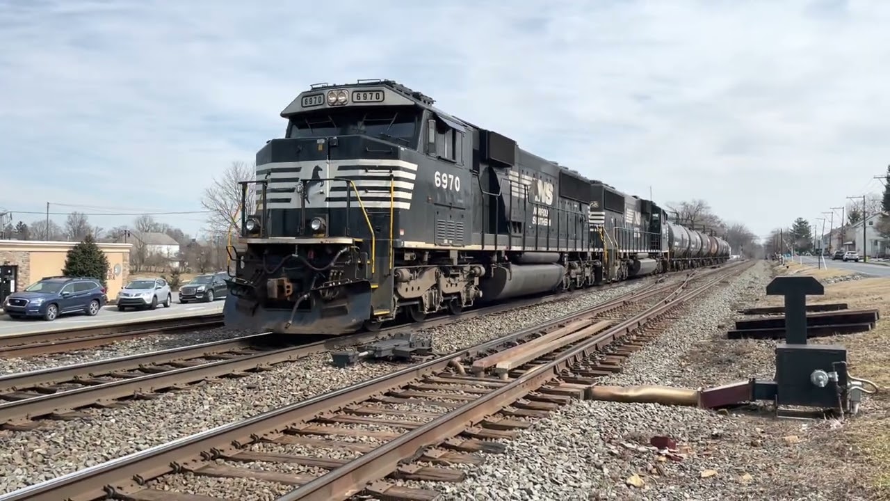 Railfanning NS Reading Line at Alburtis/Mertztown Pa. plus visit to one helluva hobby shop. 3/10/22