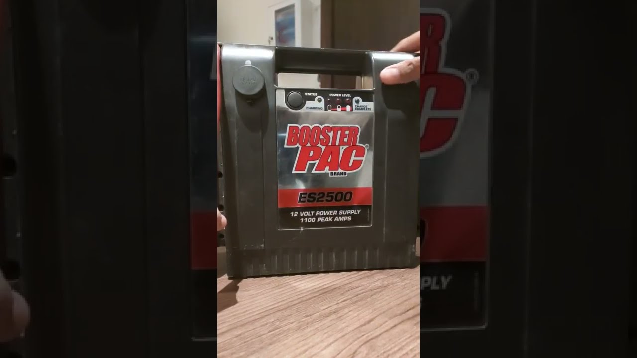 Jump starter kit / BOOSTER PAC brand ES2500/#booster #jumpstarter #car #battery #boosterpack #shorts