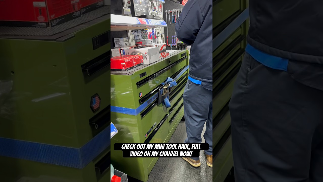 Matco tool truck came by the job site had to get a few new tools #matco #tools #mobilerepair