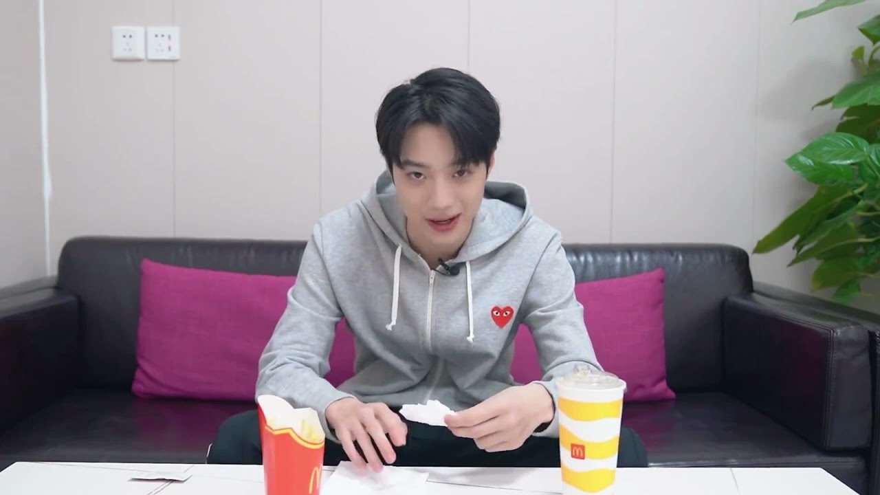 [ENG SUB] Lai Guanlin - A Big Bite Of Satisfaction EP. 6