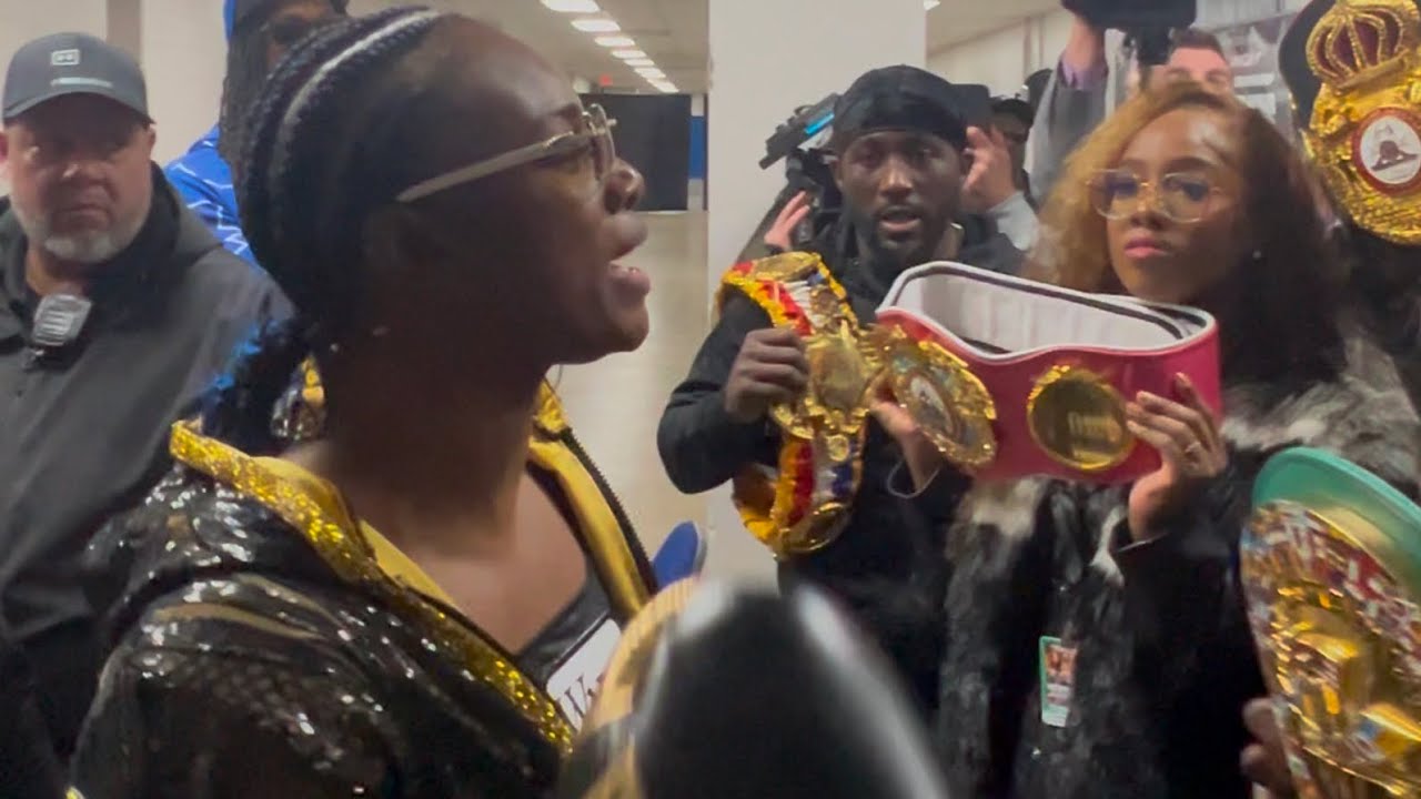 Claressa Shields & Papoose RING WALK with Crawford vs Danielle Perkins