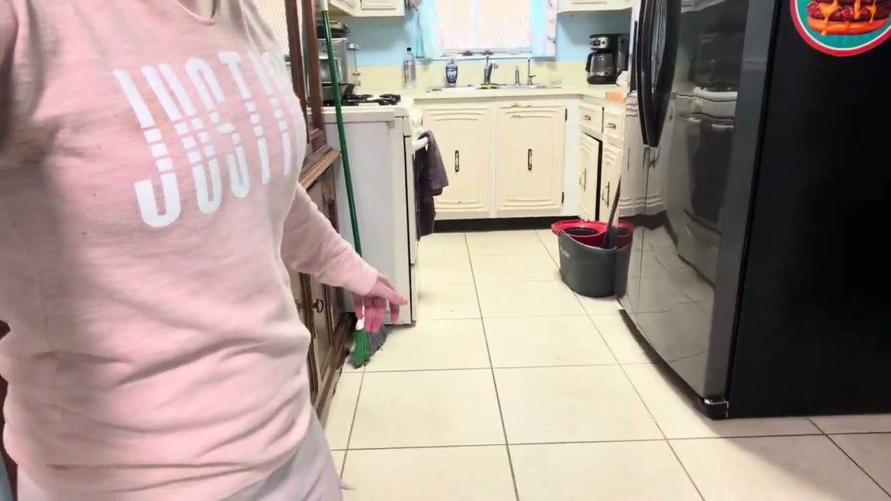 ASMR! Cleaning Vlog!🧽🧼🦠Sweeping & Mopping The Floor!