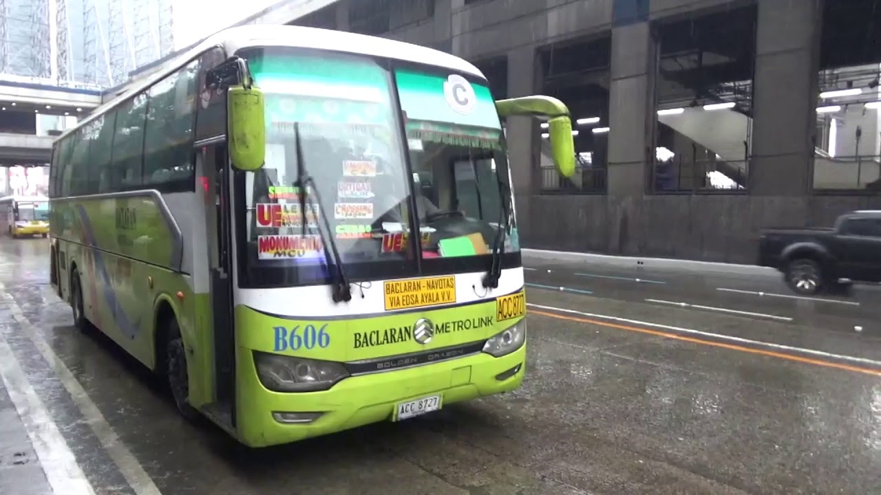 SRF251:  BUSES & MRT3 IN THE EDSA RAIN