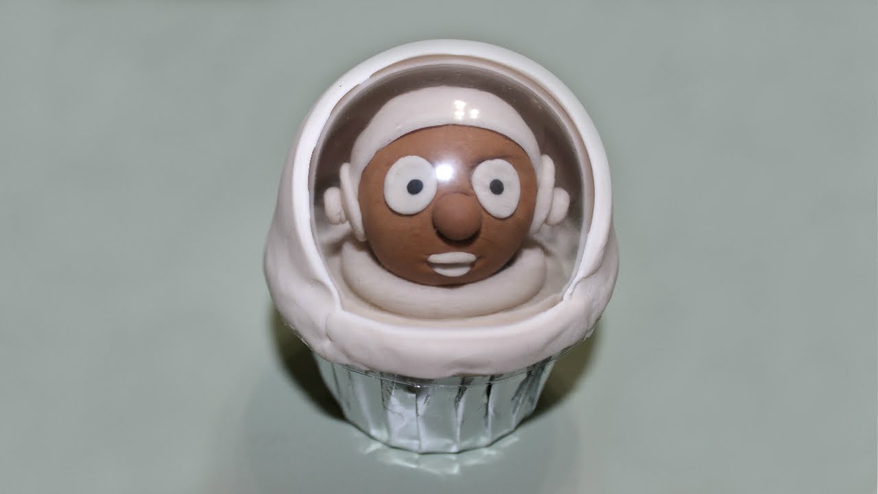 Play Doh Space Astronaut Cupcake by Tiger Tomato