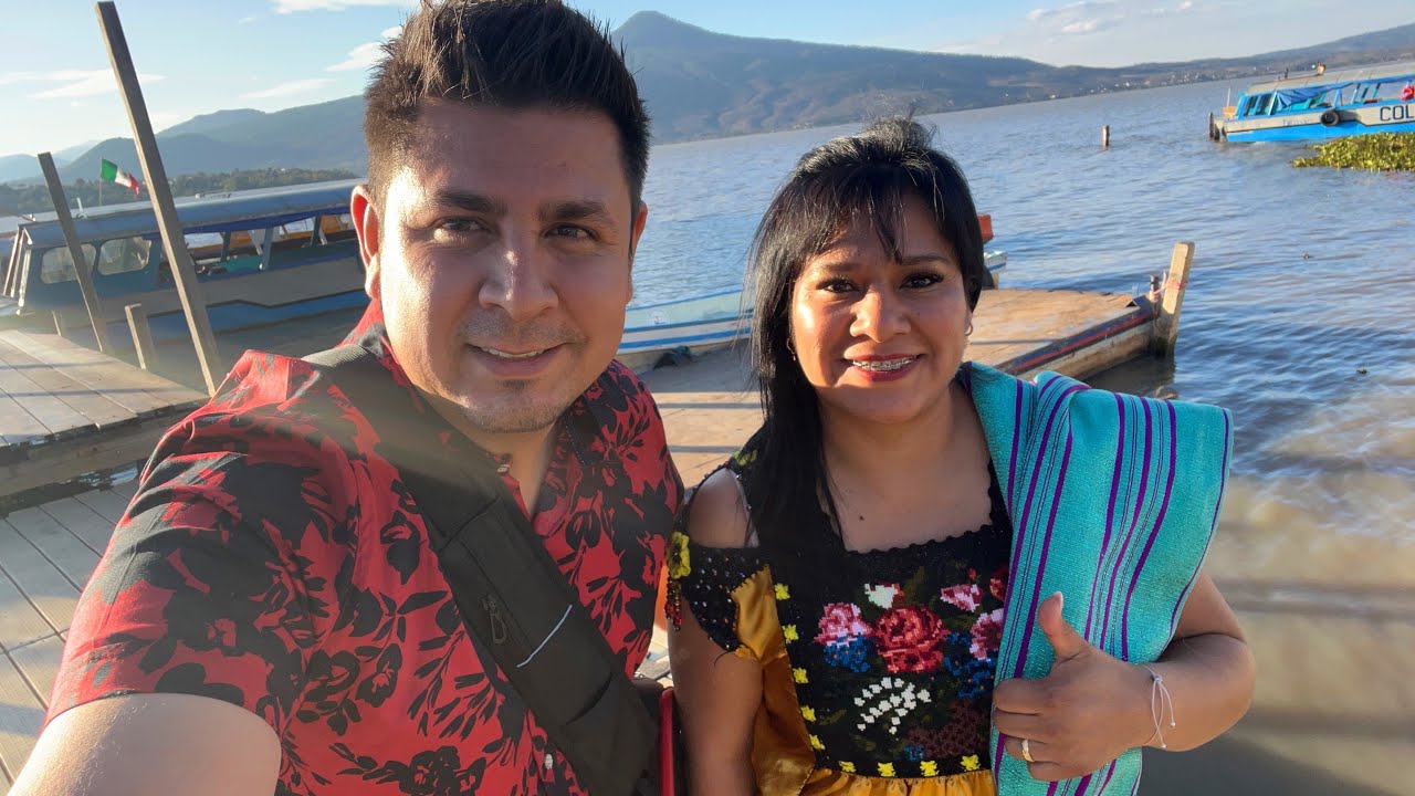 Cruzando a la Isla Pacanda en el Lago de Pátzcuaro a una Reunión de YouTubers Michoacanos