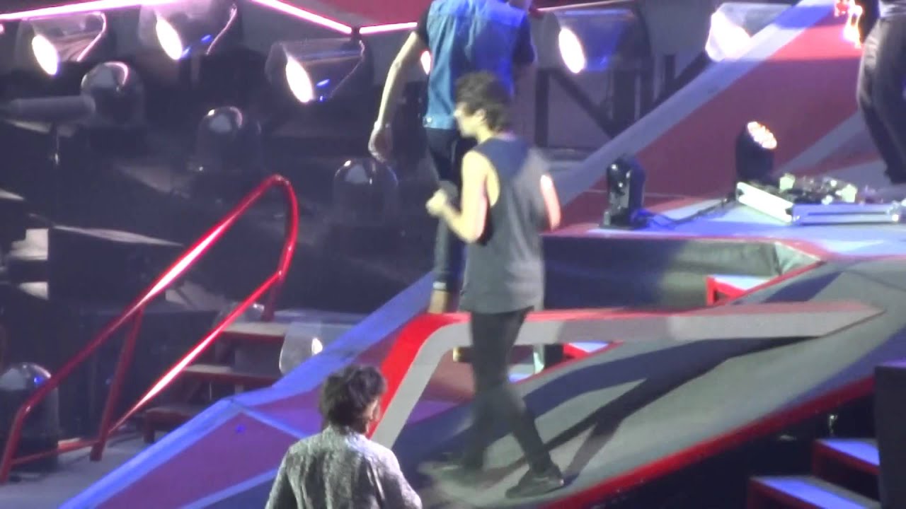 Better Than Words, One Direction - Amsterdam Arena Stadium, 24 June 2014, WWA Tour