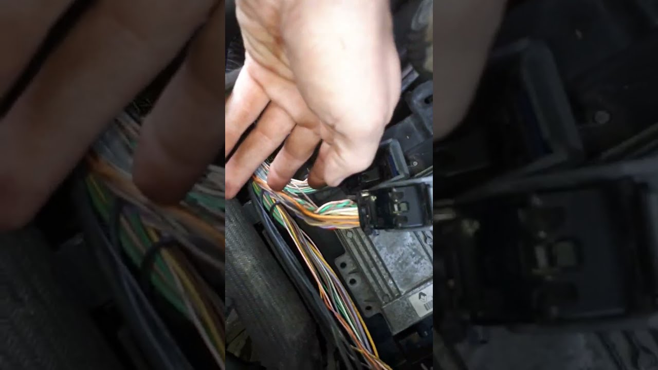 Brak łączności z ECU komputerem  w samochodzie renault espace ,naprawa połączenia.