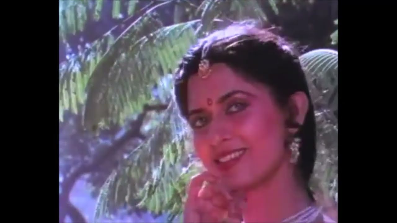 TU TEVHA TASHI ARCHANA JOGLEKAR  SONG FROM MARATHI MOVIE NIVDUNG