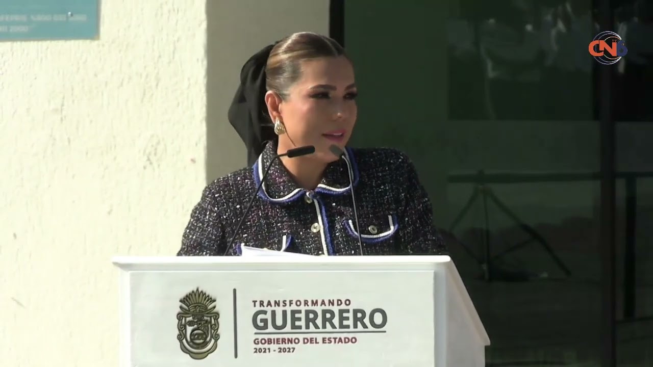 Gobernadora encabeza honores a la Bandera y refrenda su compromiso con Guerrero