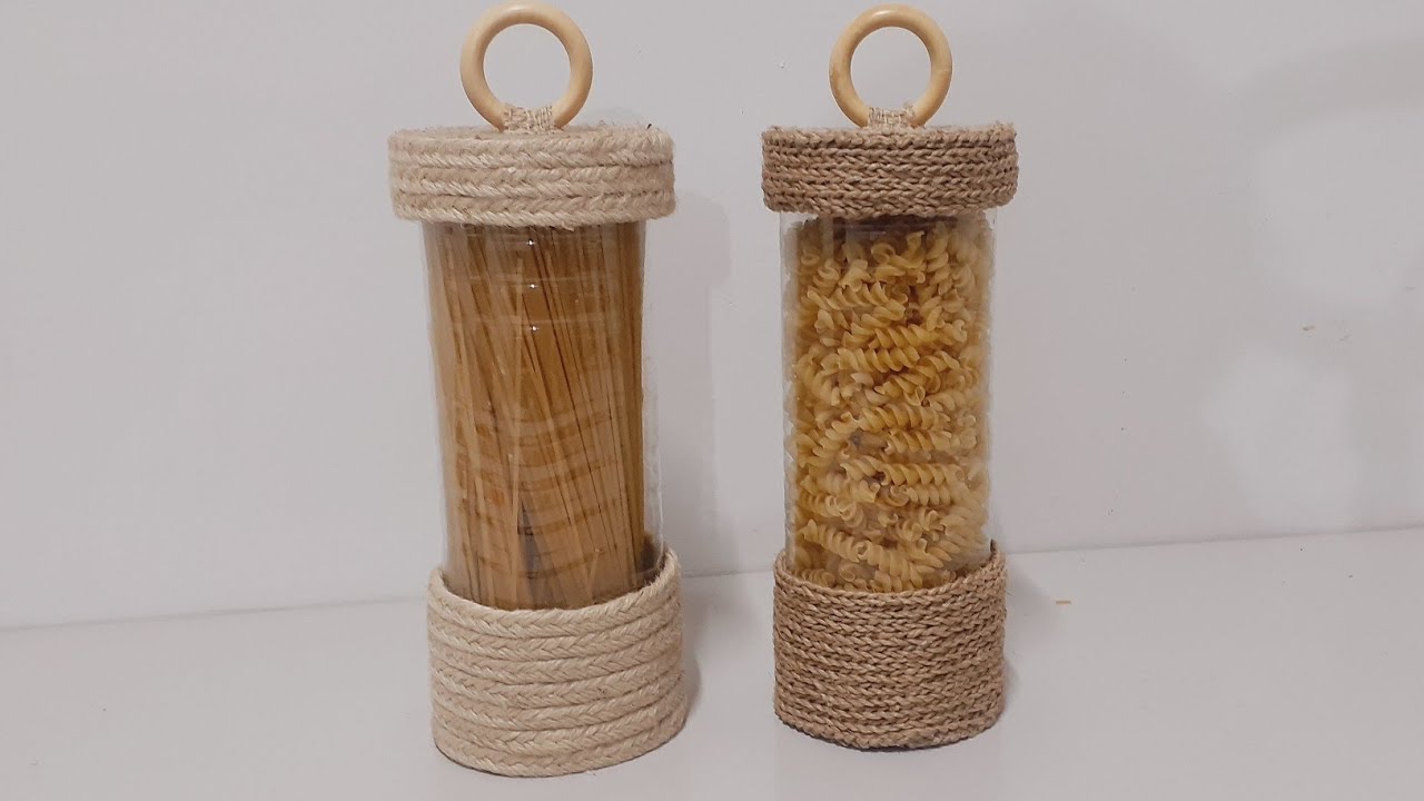 Potes organizadores para macarrão feito com garrafa pet #cozinhadecorada