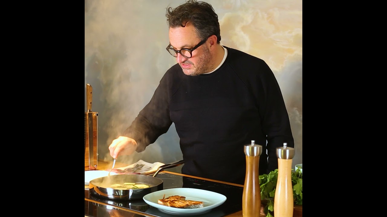 Les recettes du chef Yves Camdeborde avec Sitram : Saumon & courgettes grillées, pamplemousse