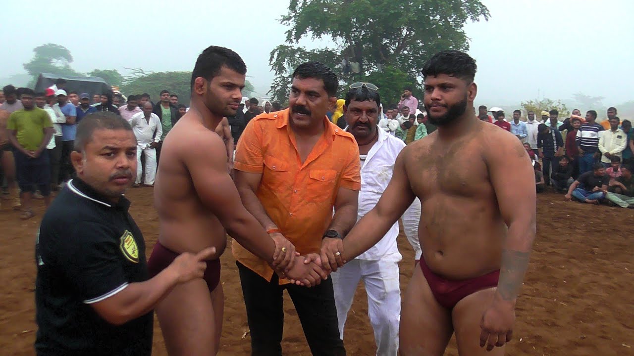 रितिक राजपूत धुळे विरुद्ध रविराज चव्हाण पुणे सातारे कुस्ती मैदान 26/11/2023