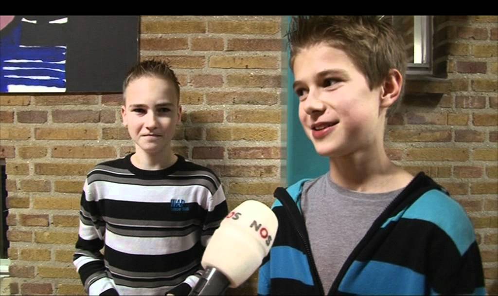 NOS on Tour - CSW Van de Perre - Drukte op de trap