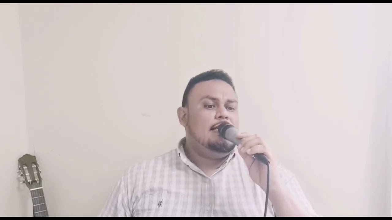 Himno#{177}Hay un amigo celestial