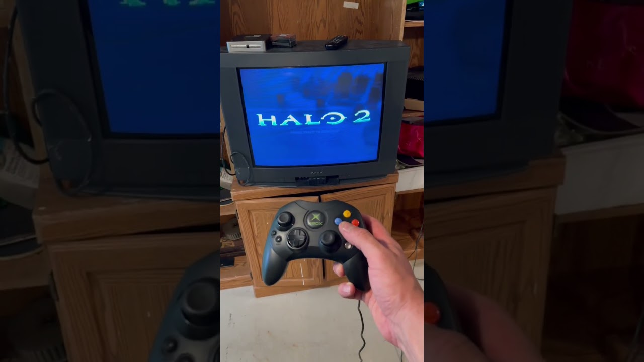 Halo 2, old tv, old Xbox … nostalgia