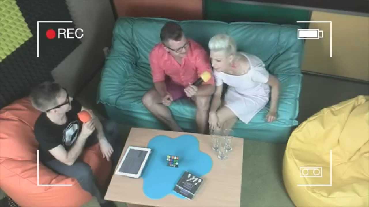 U Yanka na kanapie - Piękni i Młodzi