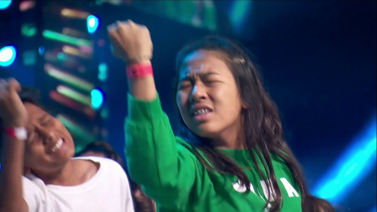WOW 52 Hip Hop Dancers that believe they can SAVE THE WORLD - WE DAY TORONTO 2018