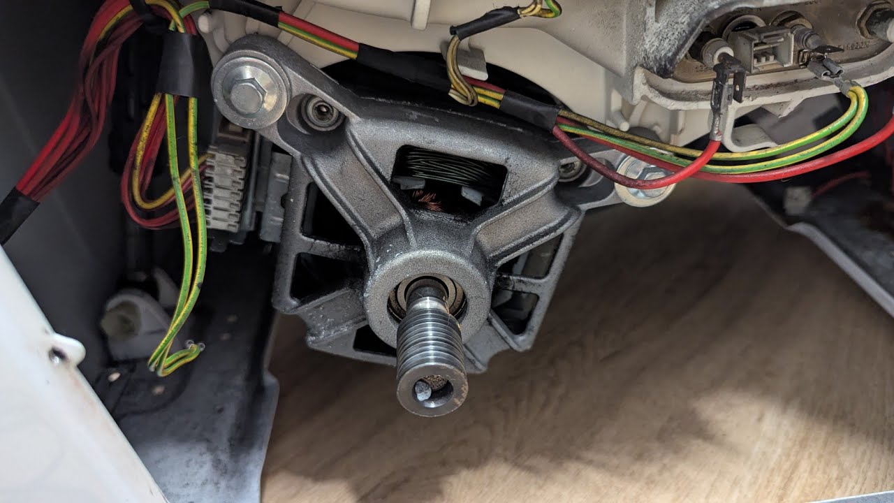 hoover WMH147DF - full spin only 1400rpm (motor view - no belt/pump)