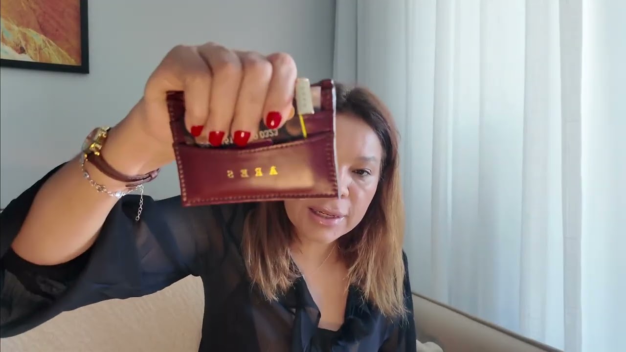 Minha bolsa de couro do mercado livre. O que tem na minha bolsa de trabalho