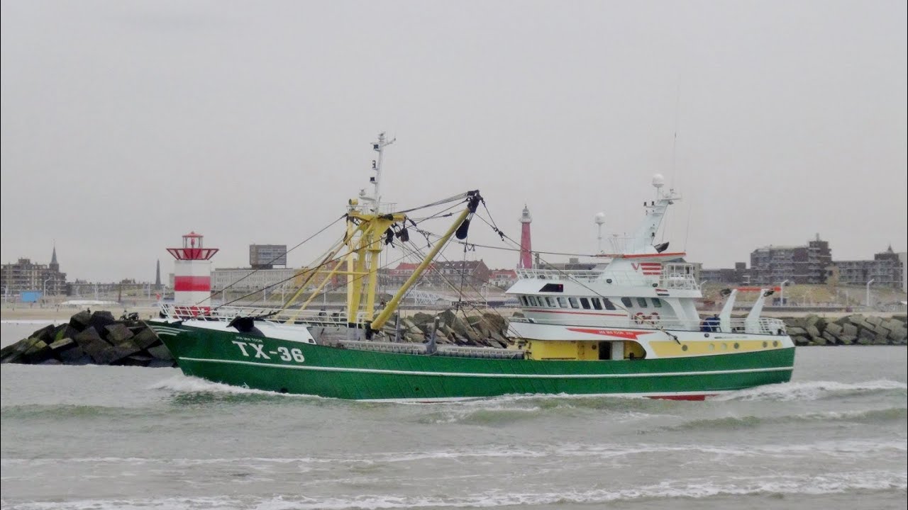 TX-36 JAN VAN TOON naar de visgronden scheveningen 3-4-2015