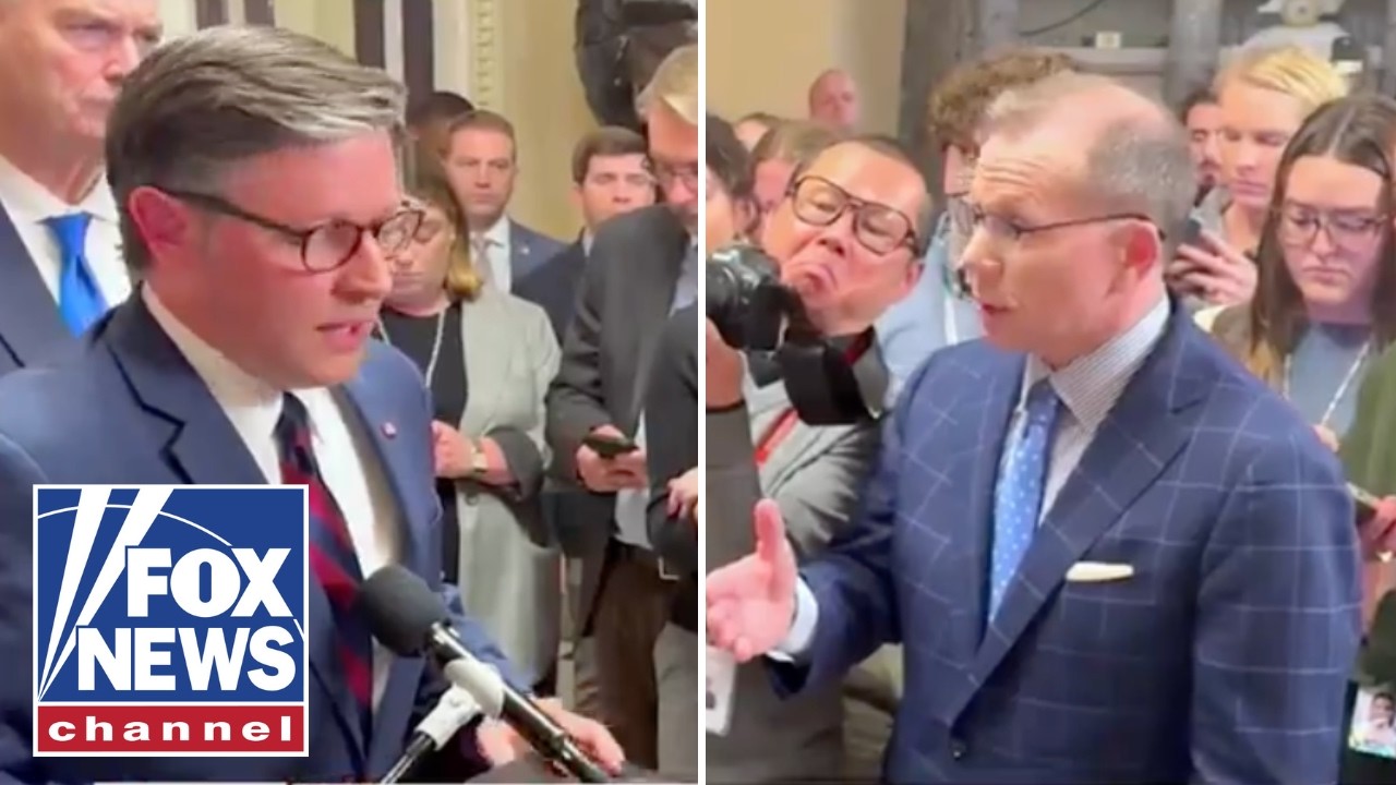 SEE IT: Mike Johnson PRESSED on long TSA lines