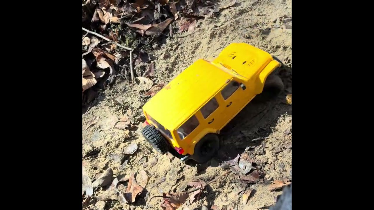 EazyRC Arizona-Can This stock RC Jeep Make the Climb?! 😮